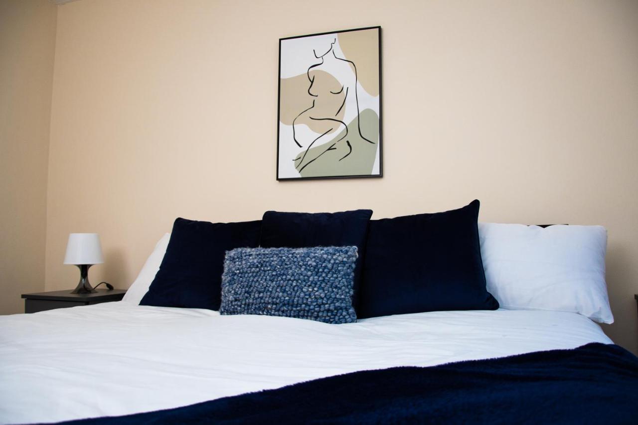 Xb Property - Comfy House Perfect For Families Contractors Relocators West Bromwich Luaran gambar